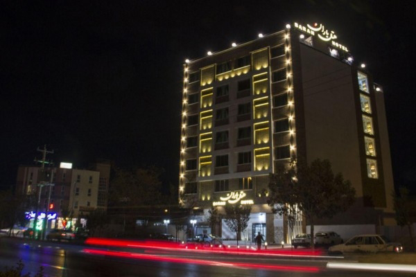 نمای ظاهری  باران 